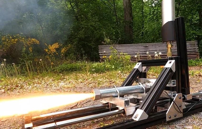 Leap Works hybrid rocket engine hot-fire test